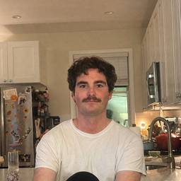 Après - Ajouter une Moustache à une Photo