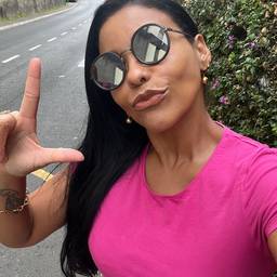 Antes - Troca de Look com Camisa do Brasil