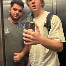 Before - Celebrity Elevator Selfie