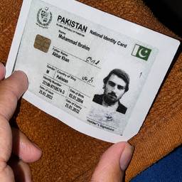 Después - Mejora de Foto de Documento de Identidad
