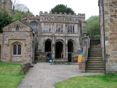 Vorher - Saubere Poolside-Bearbeitung