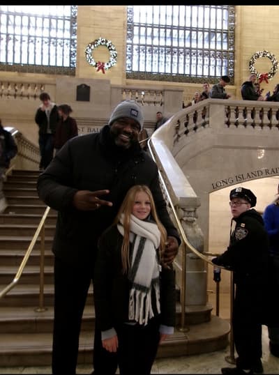 Shaq Poses with Girl
