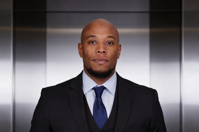 Después - Retrato profesional con mirada directa