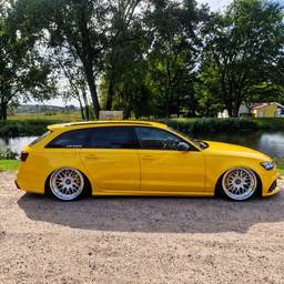 After - Yellow Wagon Rim Swap