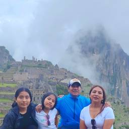 Antes - Foto de viaje familiar con cielo despejado