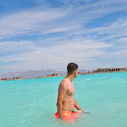 Nachher - Strand-Sixpack-Bauch-Bearbeitung