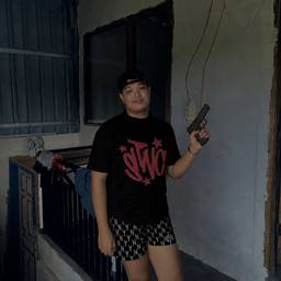 Pistol in Hand Edit