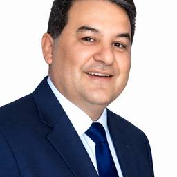Shine-Free Business Headshot