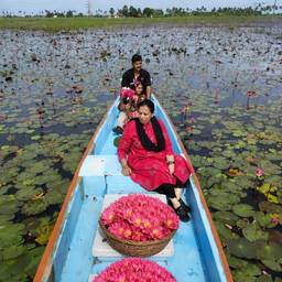 Onam Boat Flower Basket Edit