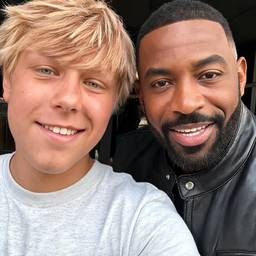 Selfie with Celebrity AI
