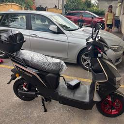 Before - All-Black Scooter Recolor